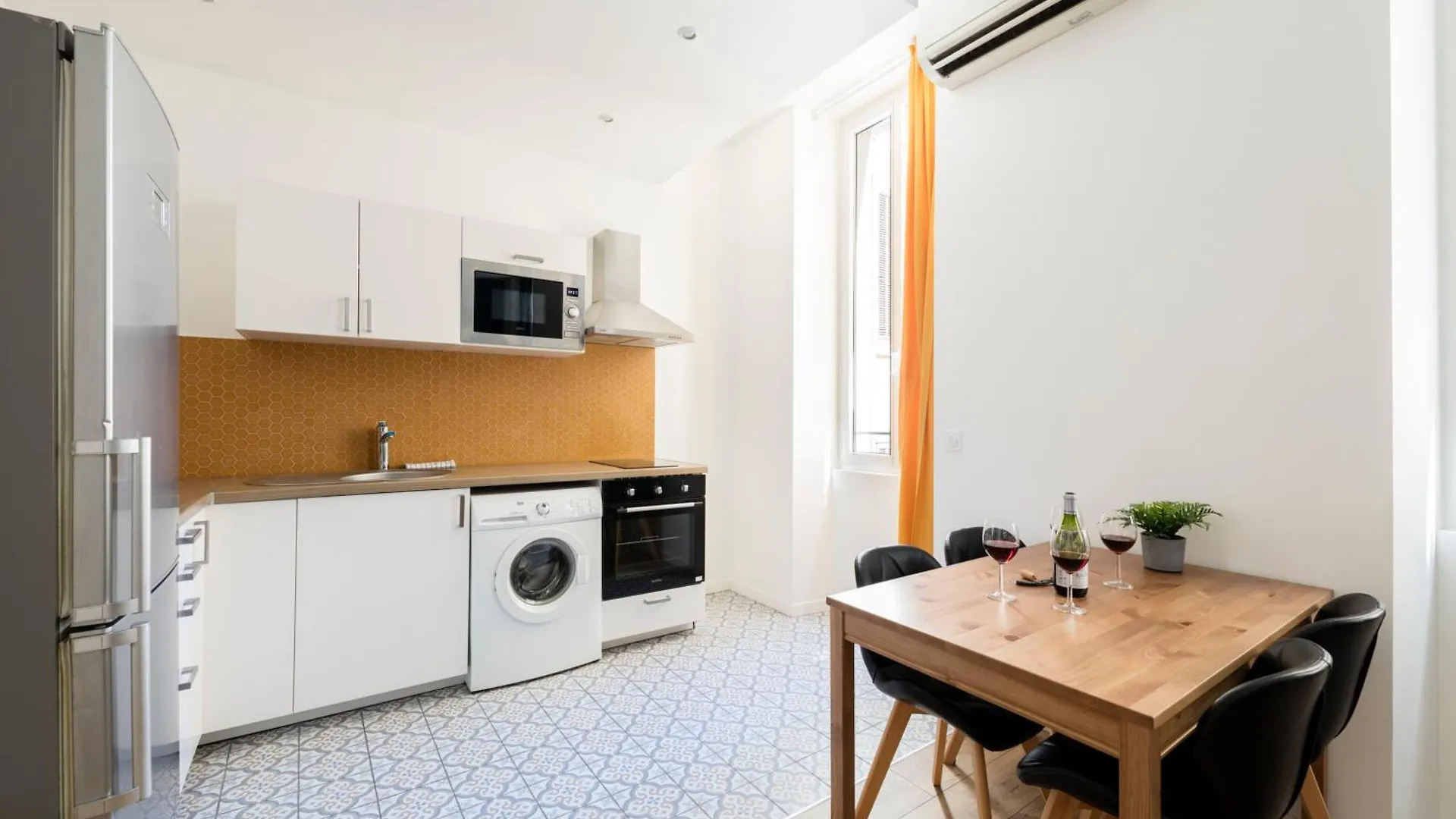 Desiree - Joliette - Saint Charles - Vieux Port Apartment Marseille