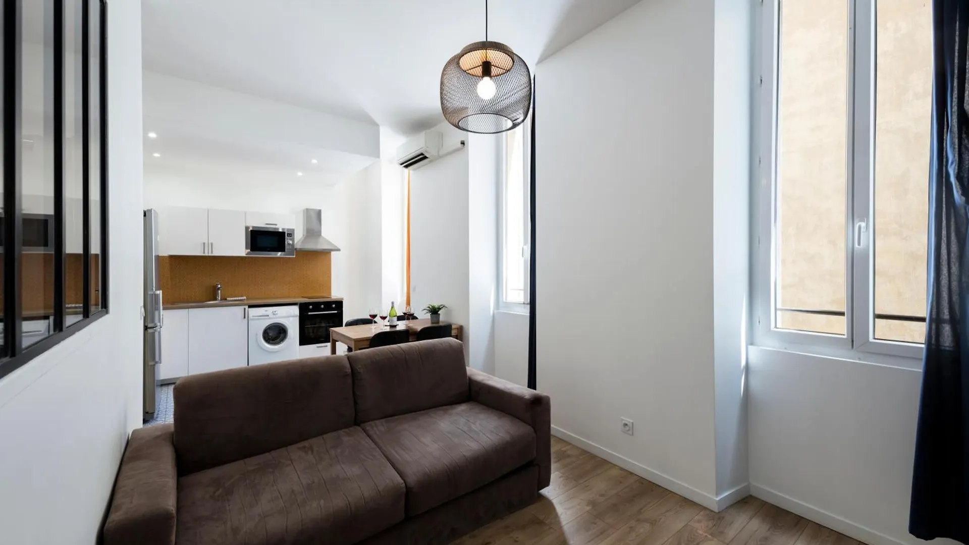 Desiree - Joliette - Saint Charles - Vieux Port Apartment Marseille 0*,  France