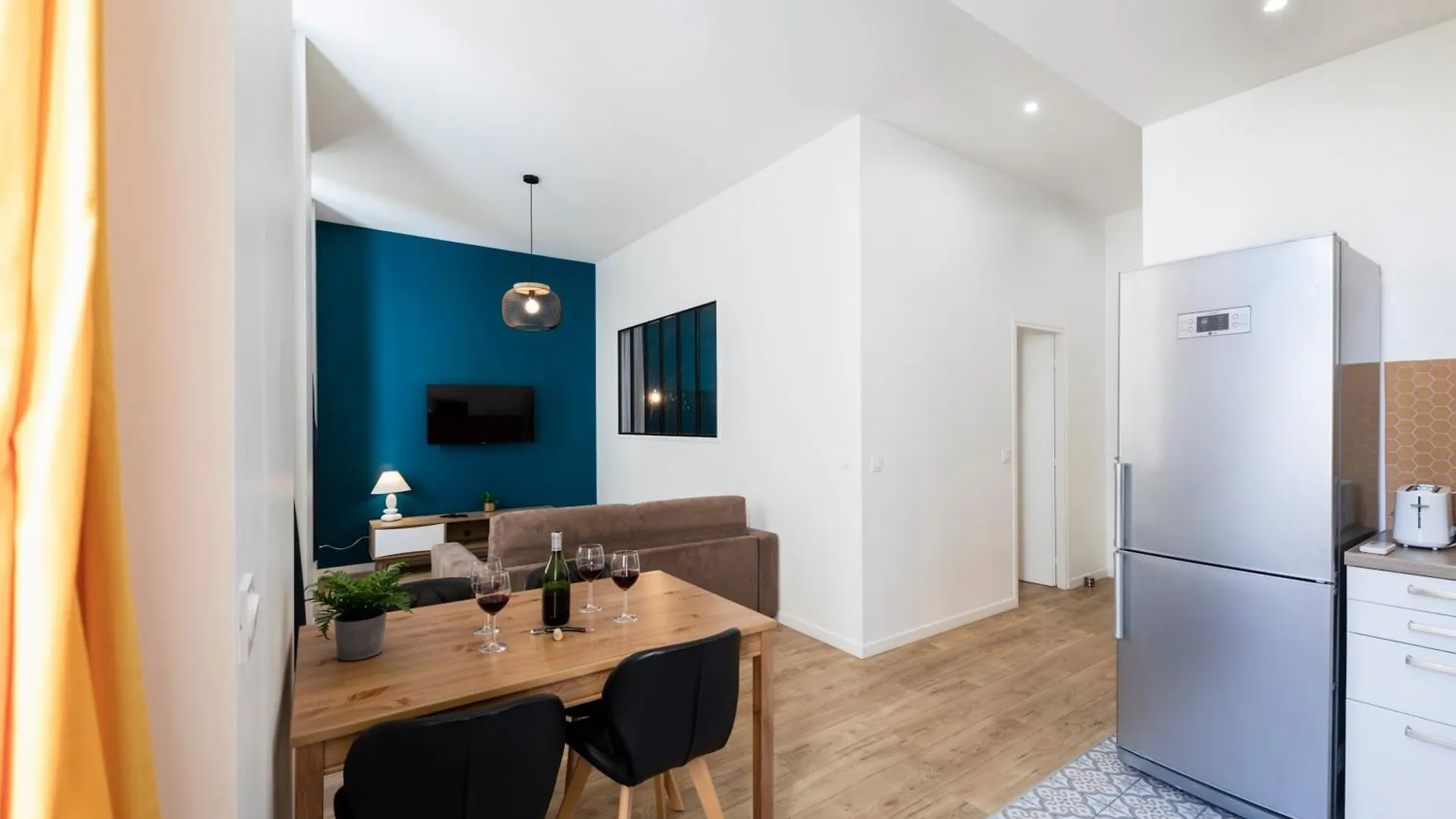 Desiree - Joliette - Saint Charles - Vieux Port Apartment Marseille France